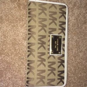 MK wallet